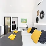 Home2book Modern Design Seaview Apt, Pool&terrace Lejlighed *