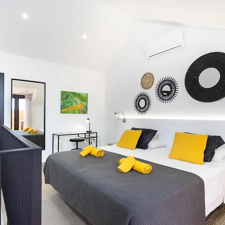 Home2book Modern Design Seaview Apt, Pool&terrace Lejlighed